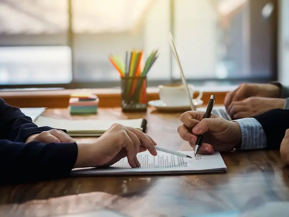 Why giving feedback seems so terrifying