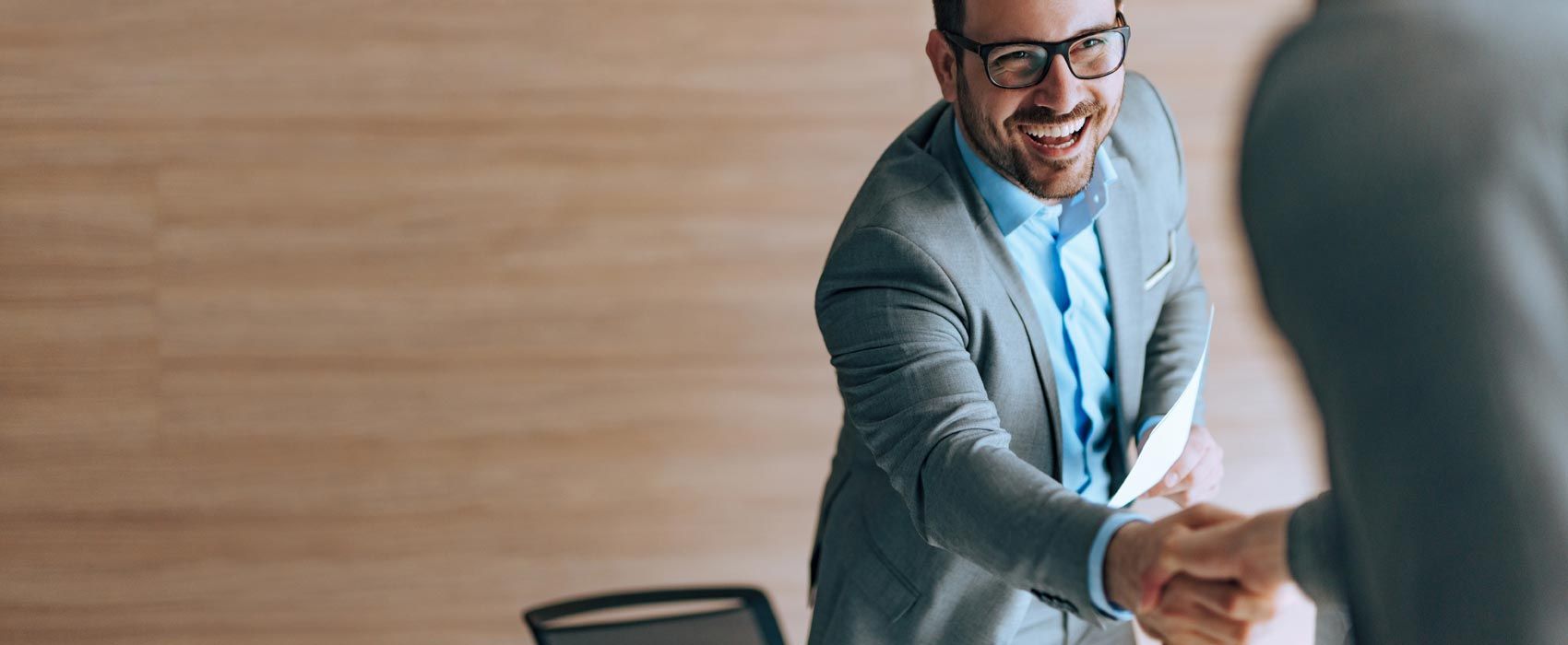 No Win No Fee Employment Lawyers vs Hourly Rates Compared Side-by-Side